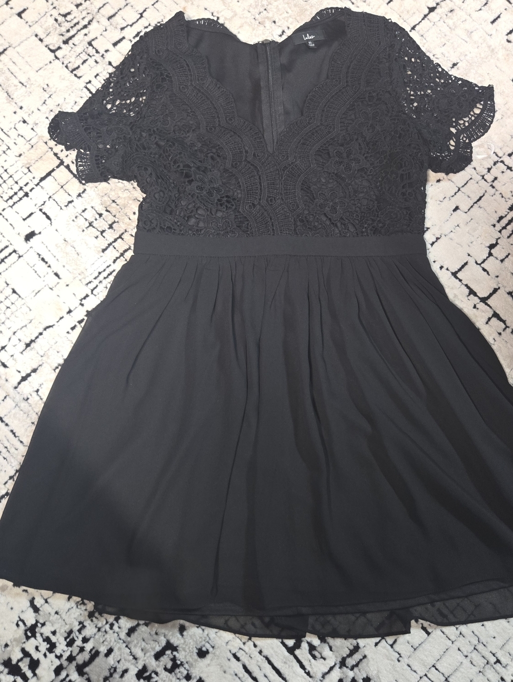 LULUS Black Lace Skater Dress Size XL Womens - Picture 2 of 4